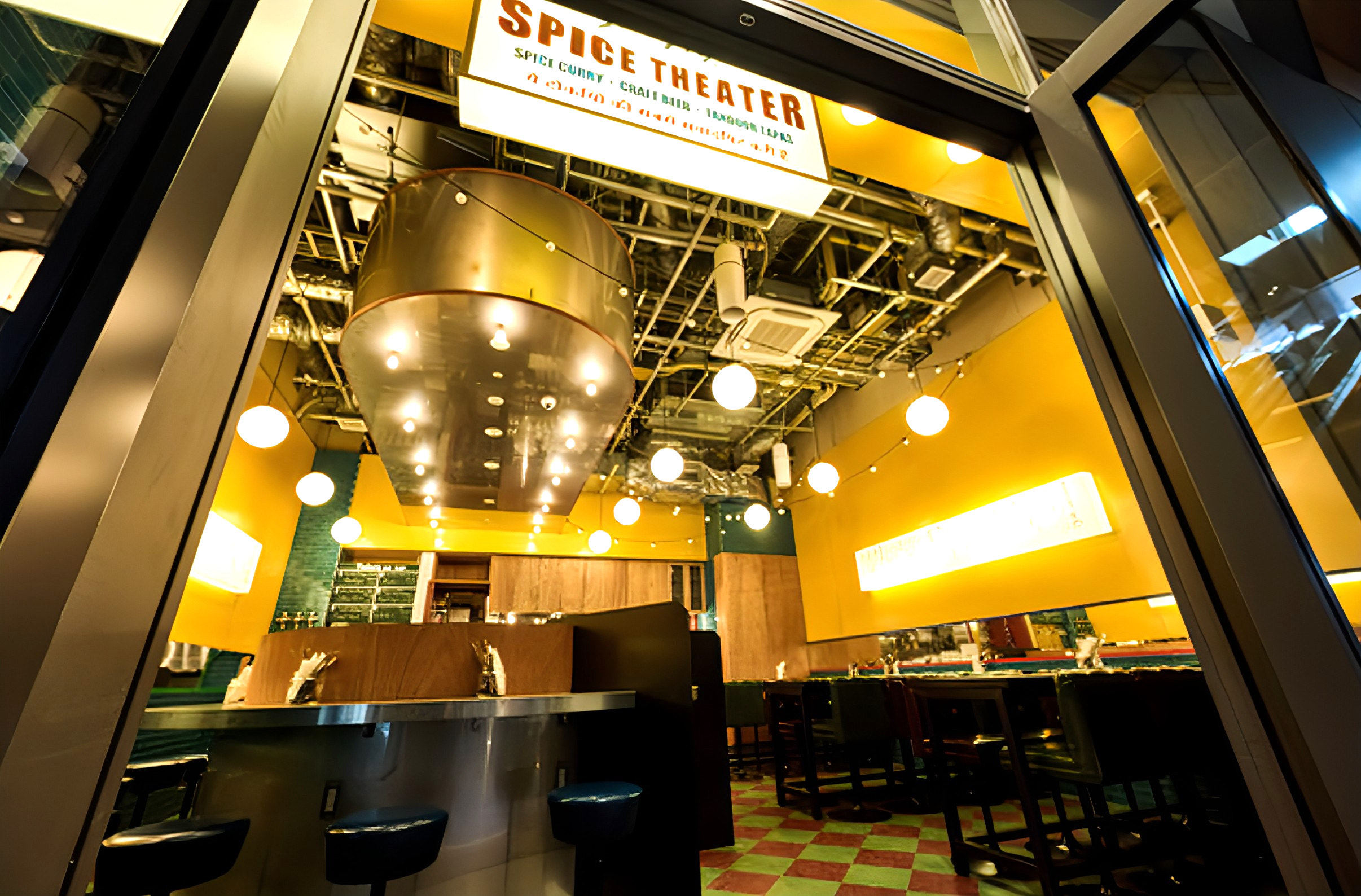 【Because, グルメ会 第9弾】本格ナマステスパイス料理×13種のワイン?店舗急拡大中！話題の「Spice Theater」で探る、新しいマリアージュの可能性